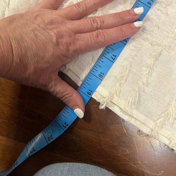 Line & Dot small white sleeveless square neck top - Picture 4 of 7